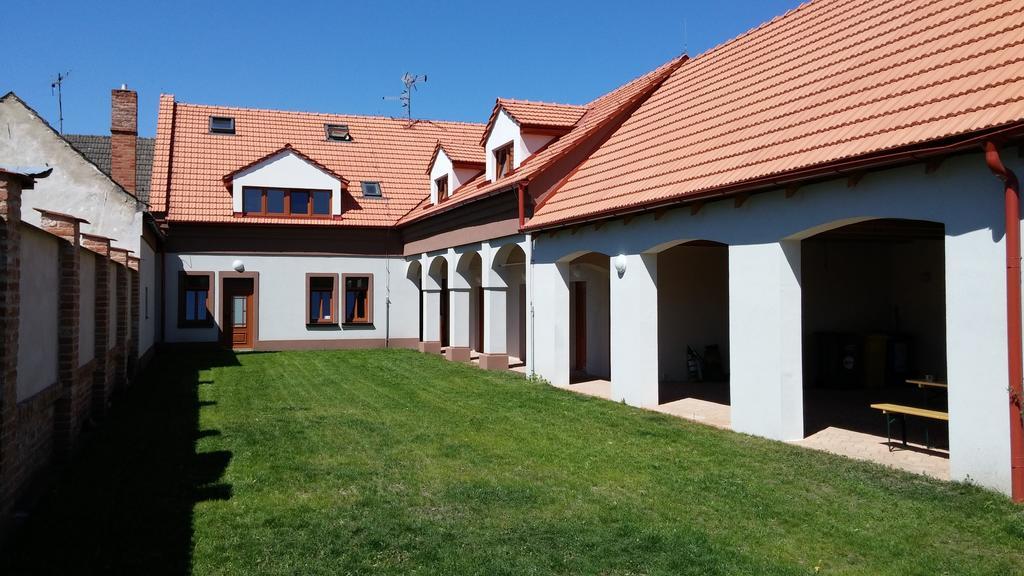 Penzion Dolní Dunajovice 外观 照片